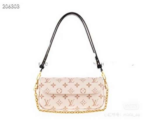 Picture of LV Lady Handbags _SKUfw149977090fw